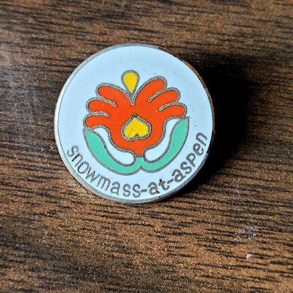 None Other - Vintage Snowmass Aspen Pin